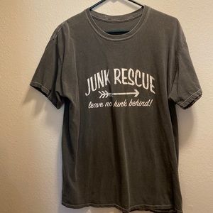 Junk rescue, gray T-shirt size large